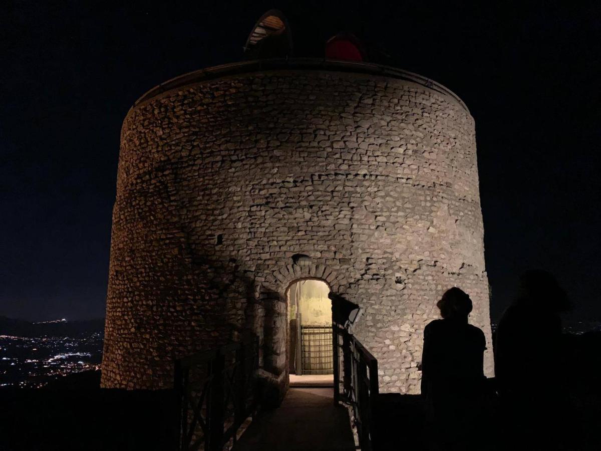 G-House Daire Rocca di Cave Dış mekan fotoğraf